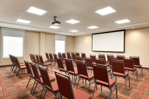 Hotel Home2 Suites By Hilton Milwaukee Brookfield