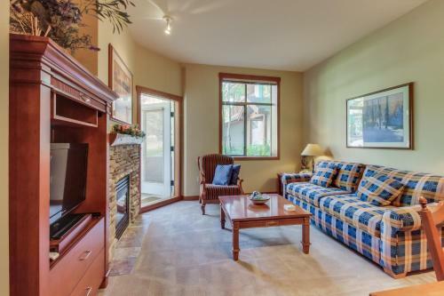Powderhorn Lodge 107: Columbine Suite