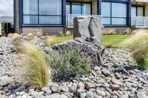 Sand & Sea: Whimsy At The Shore (408)