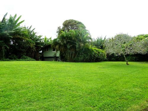 Hale Nanea - Hana Paradise Cottages