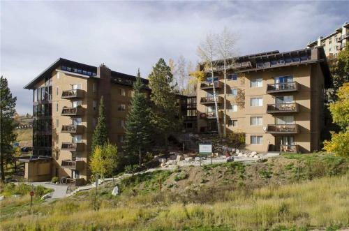 Storm Meadows East Slopeside - Se064