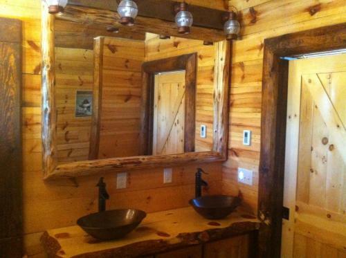 Rustic Cabin Rental