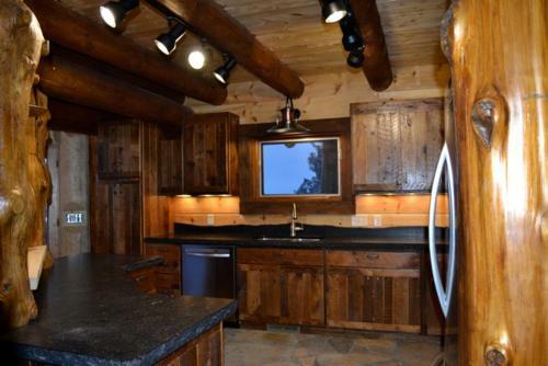 Rustic Cabin Rental