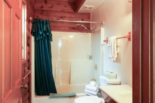 Port Angeles Blue Mountain Lodge With Bunkhouse