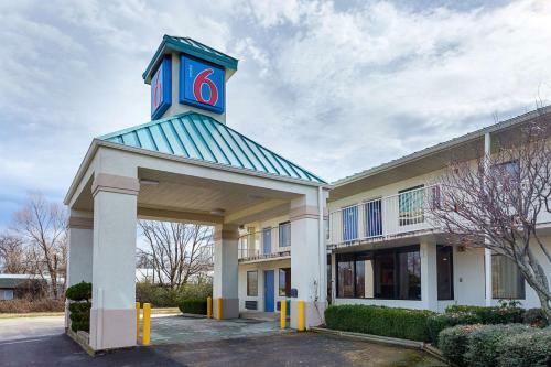 Hotel Motel 6 Brownsville Bells