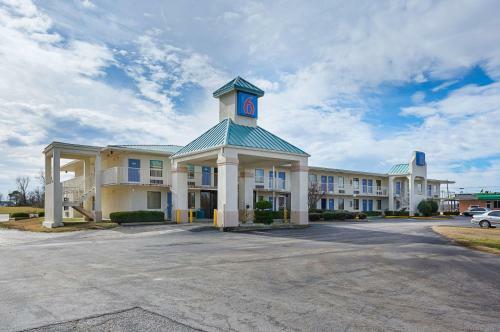 Hotel Motel 6 Brownsville Bells