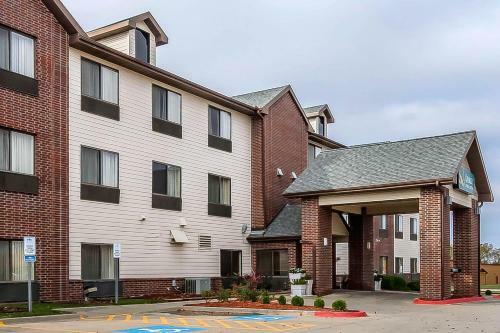 Hotel Quality Inn & Suites Emporia