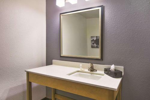 Hotel La Quinta By Wyndham Morgantown