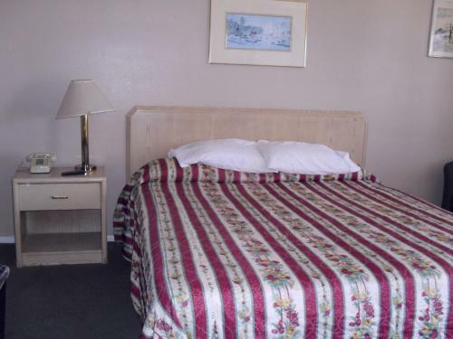 Motel Budget Inn Of Boron