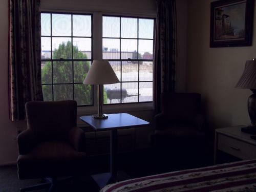 Motel Budget Inn Of Boron