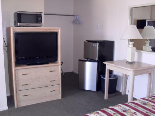 Motel Budget Inn Of Boron