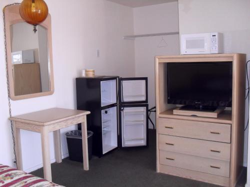 Motel Budget Inn Of Boron