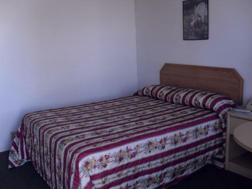 Motel Budget Inn Of Boron
