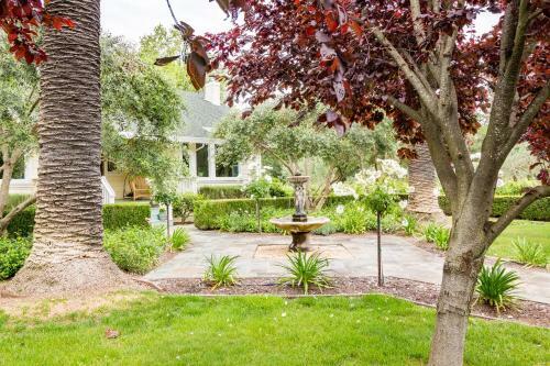 Alexander Valley Estate In The Vineyards Home