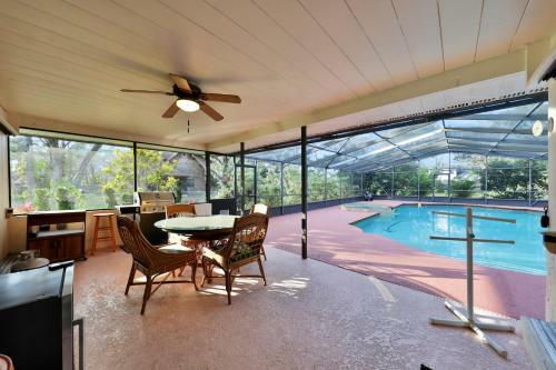 Oak Grove Oasis