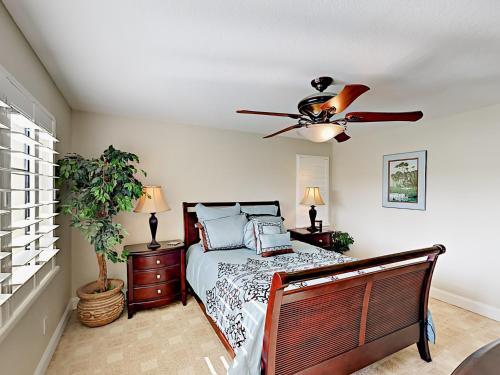Apartamento 11650 Capri Circle South Condo Unit 104