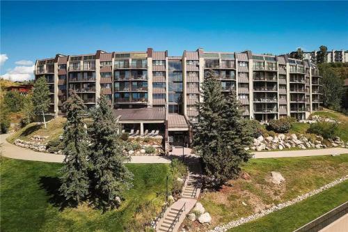 Bronze Tree Condominiums - Bt104