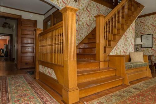 Bed & Breakfast The 1906 House And Carriage Barn