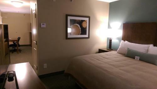 Grandstay Hotel & Suites Delano