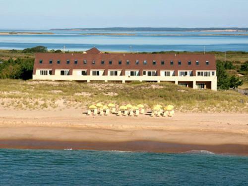 Hotel Windward Shores