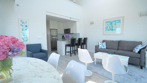Hotel Windward Shores