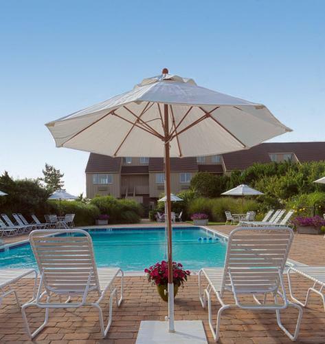 Hotel Windward Shores