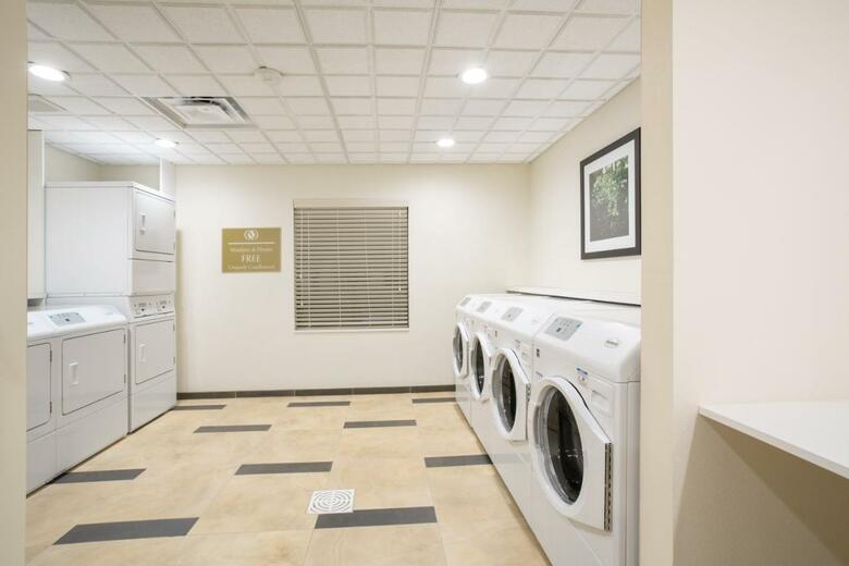 Hotel Candlewood Suites Pueblo