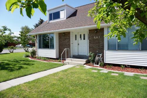 Hostal Large Room Near Uvu & Byu