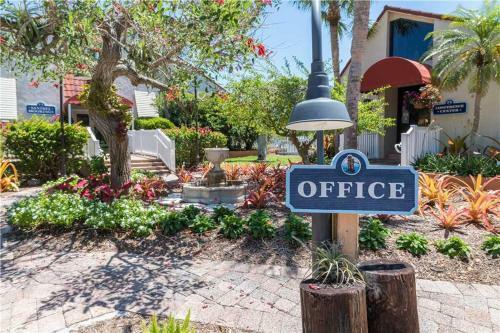 Apartamento East Gulf Condo #1321