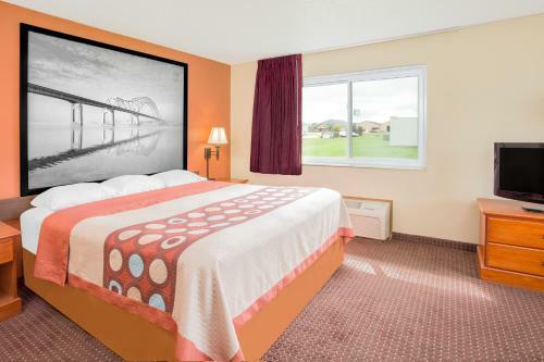 Hotel Super 8 By Wyndham Waverly