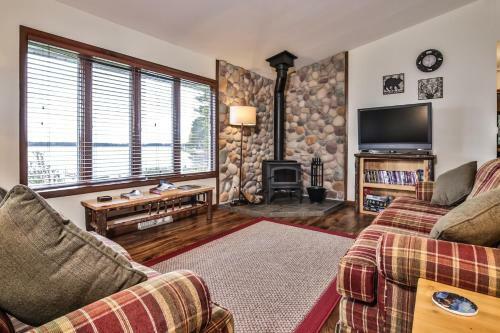 Lost At The Lake- Hiller Vacation Homes Home