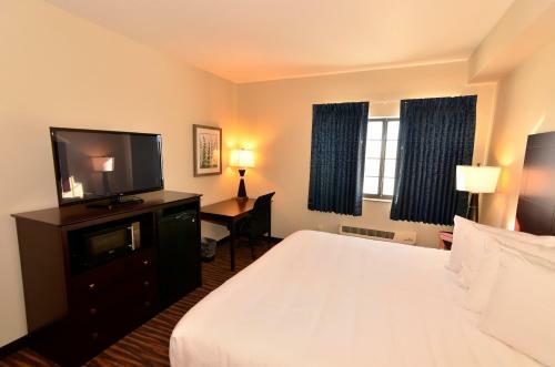 Hotel Cobblestone Inn & Suites - Holstein