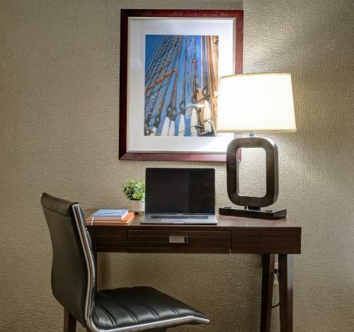 The Garrison Hotel & Suites Dover-durham, Ascend Hotel Collection