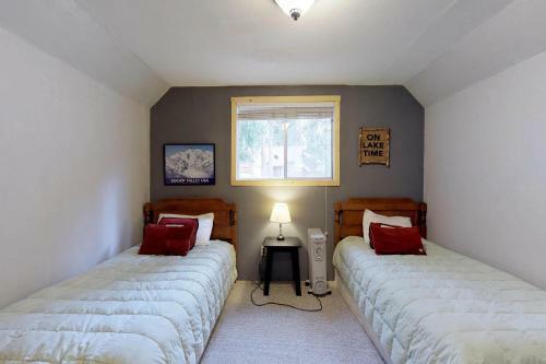 Blue Meadow Cottage