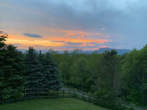 Glade Mountain Top Retreat Cabin