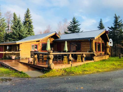 Bear Creek Lodge Alaska