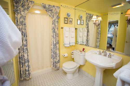 Bed & Breakfast Haddonfield Inn