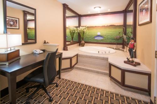 Hotel Holiday Inn Express & Suites - Sharon-hermitage