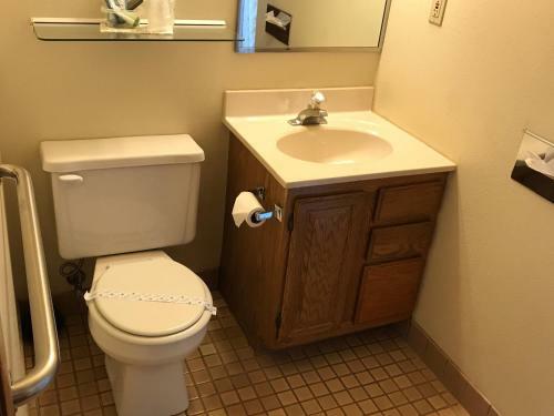 Exxon Quik Stop & Motel