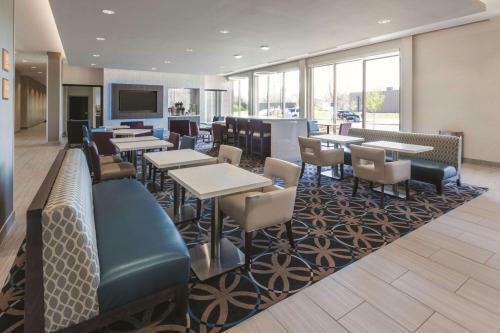 Hotel La Quinta By Wyndham Terre Haute