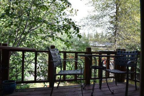 Exit Glacier Lodge