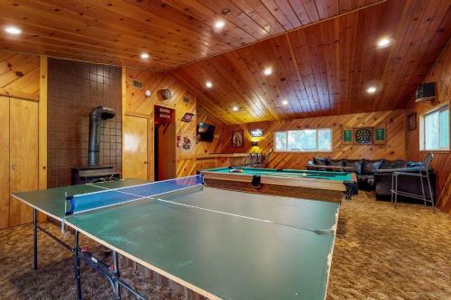 Pond View Lodge