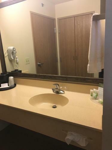 Hotel Americinn By Wyndham Monmouth