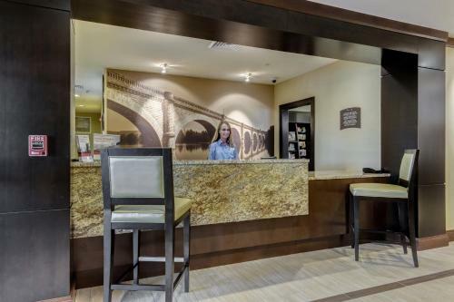 Hotel Staybridge Suites St. Louis-westport
