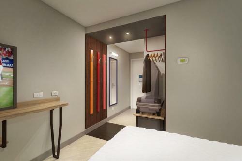 Hotel Tru By Hilton Savannah Midtown Ga