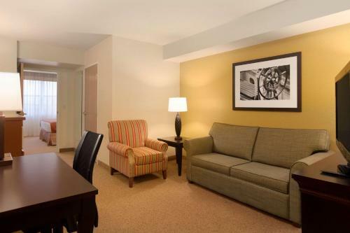 Posada Country Inn & Suites By Radisson, Dundee, Mi