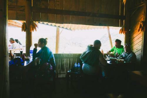 Taphin Ecolodge Homestay And Restaurant