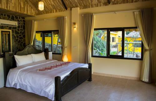Hotel Mai Chau Sunrise Village