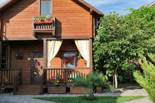 Kashtak Cottages
