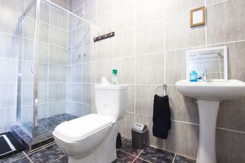 Hostal Sunrose Group Of Guesthouses